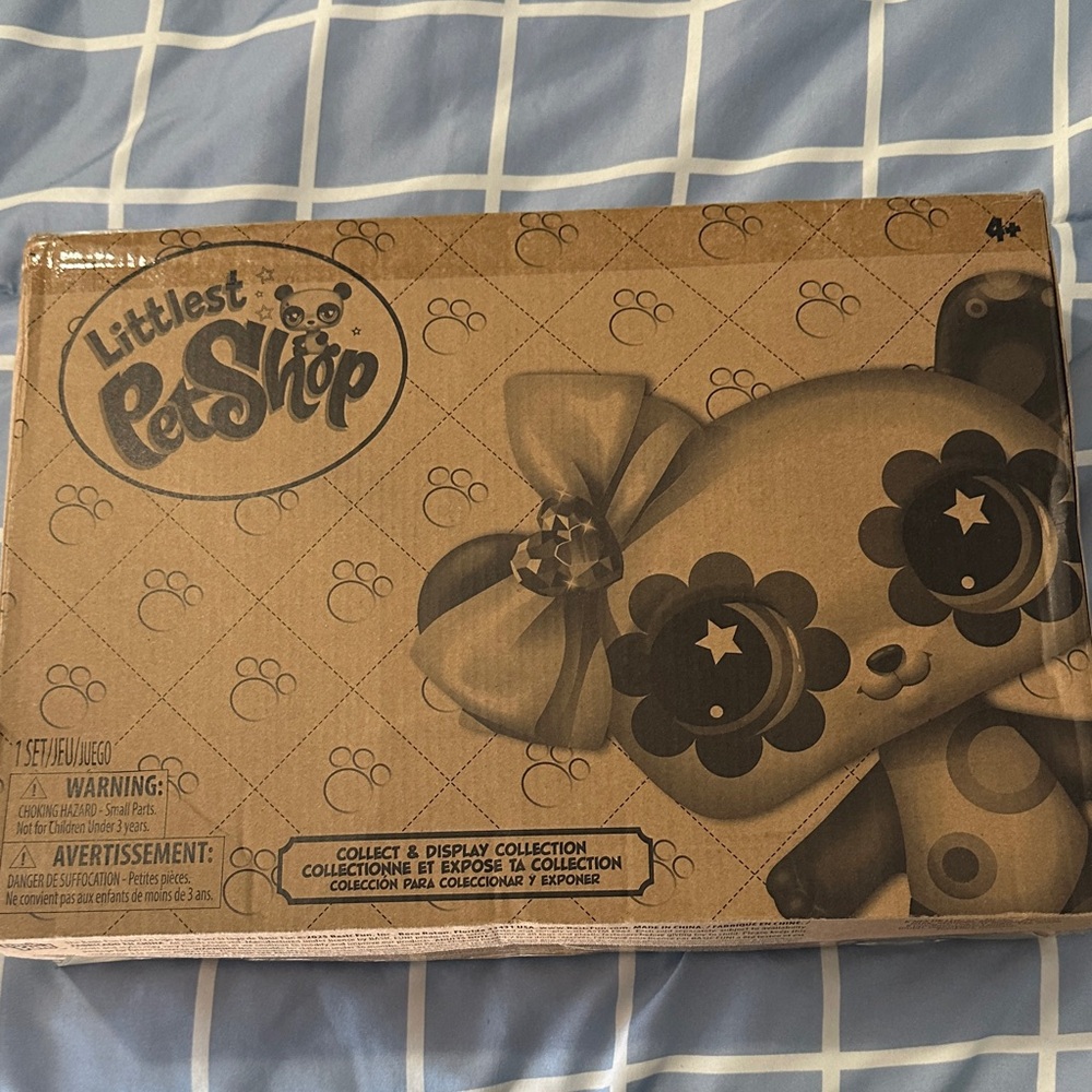 Littlest Pet Shop Collect and Display Collection